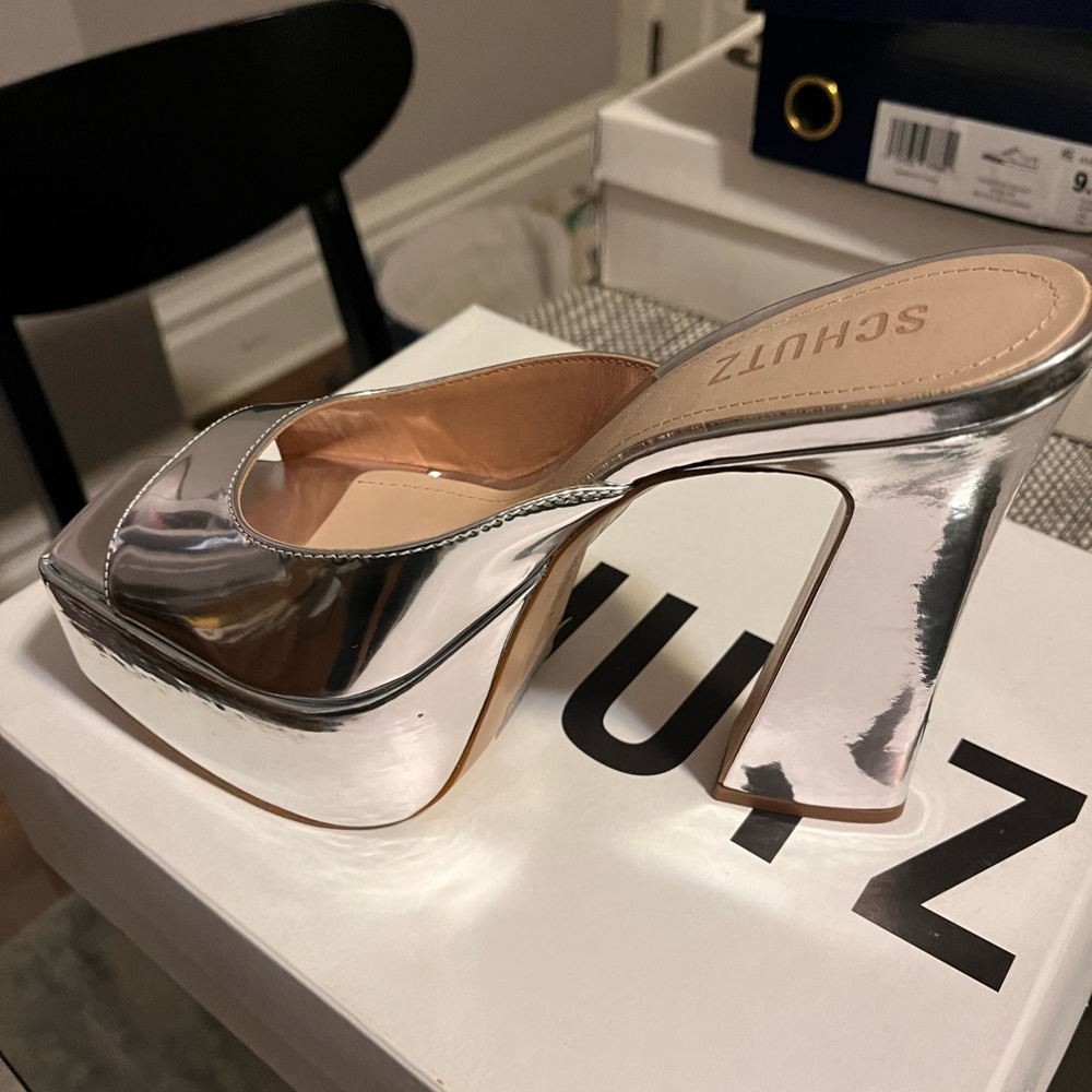 NWT Schutz silver platforms